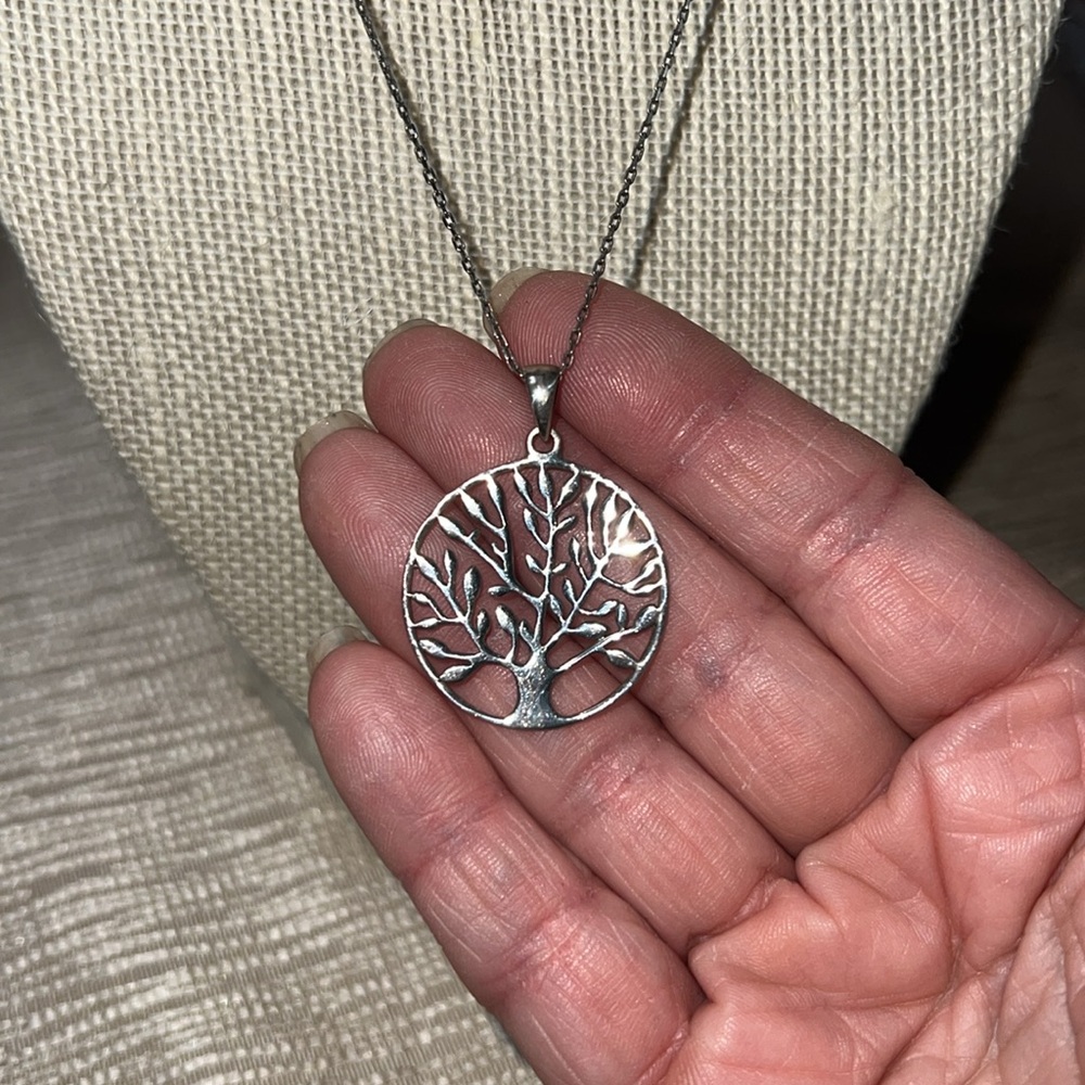 Sterling silver tree of life necklace - Picture 2 of 3